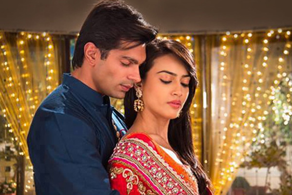 7 romantic moments of #ASYA on 7 years of #QuboolHai7SaalBemisaal - JustShowBiz 7 romantic moments of #ASYA on 7 years of #QuboolHai7SaalBemisaal - JustShowBiz