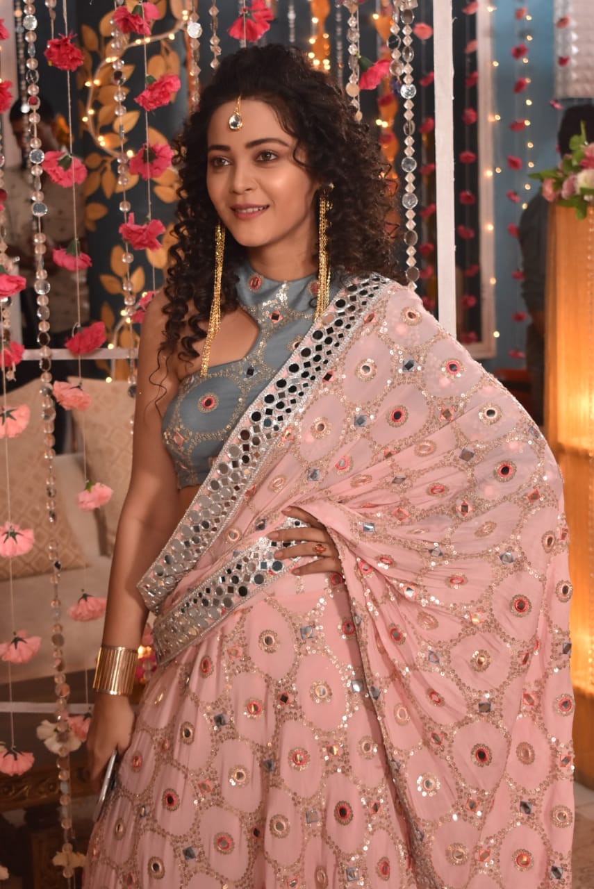 Abir Fails To Stop Mishti S Engagement With Nishant Yeh Rishtey Images, Photos, Reviews