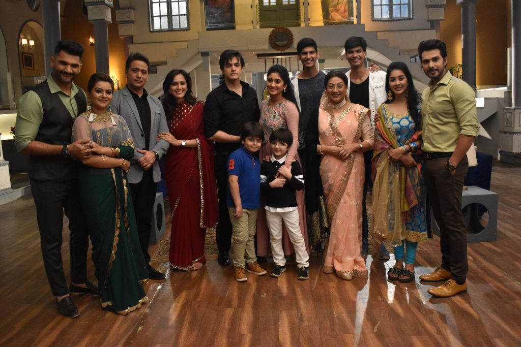 Kartik and Naira planning their second baby? - JustShowBiz